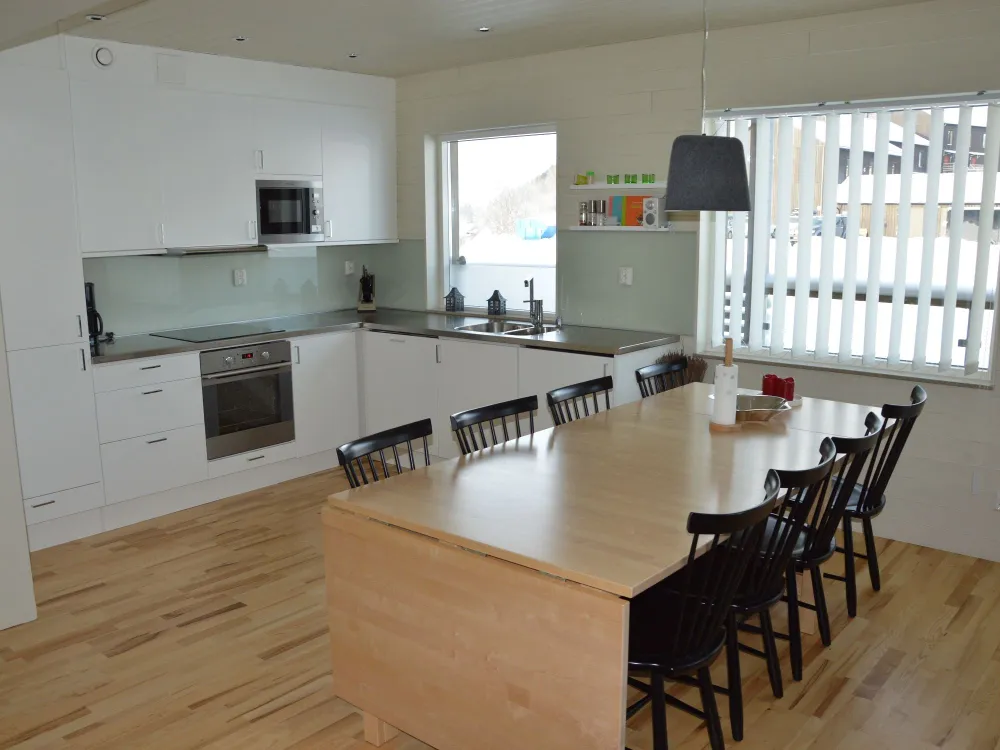 1B 8-bed apartment