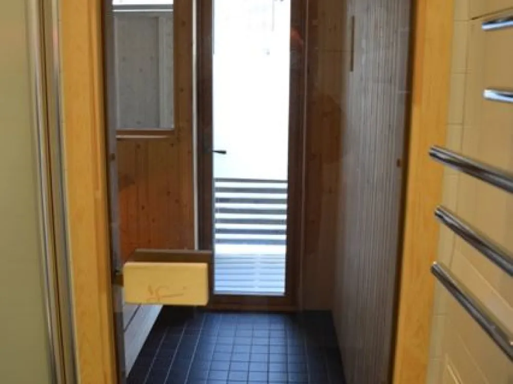 1B 8-bed apartment
