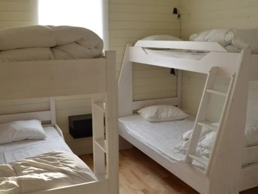 1B 8-bed apartment